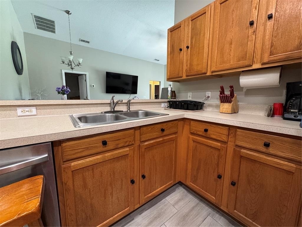 1126 Sandy Ridge Drive - Photo 2