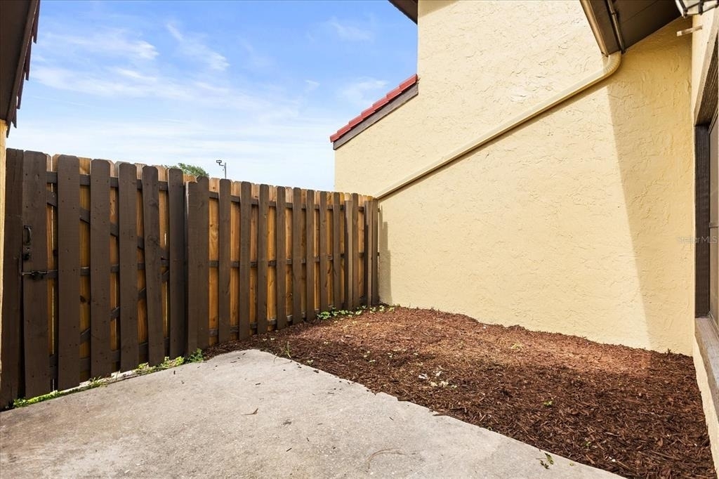443 Hunter Circle - Photo 19