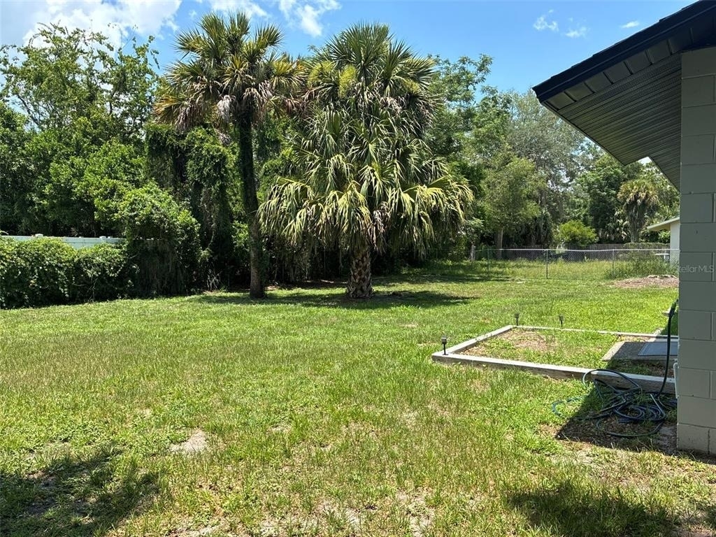320 Queen Avenue - Photo 15
