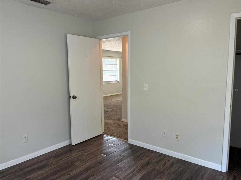 320 Queen Avenue - Photo 14