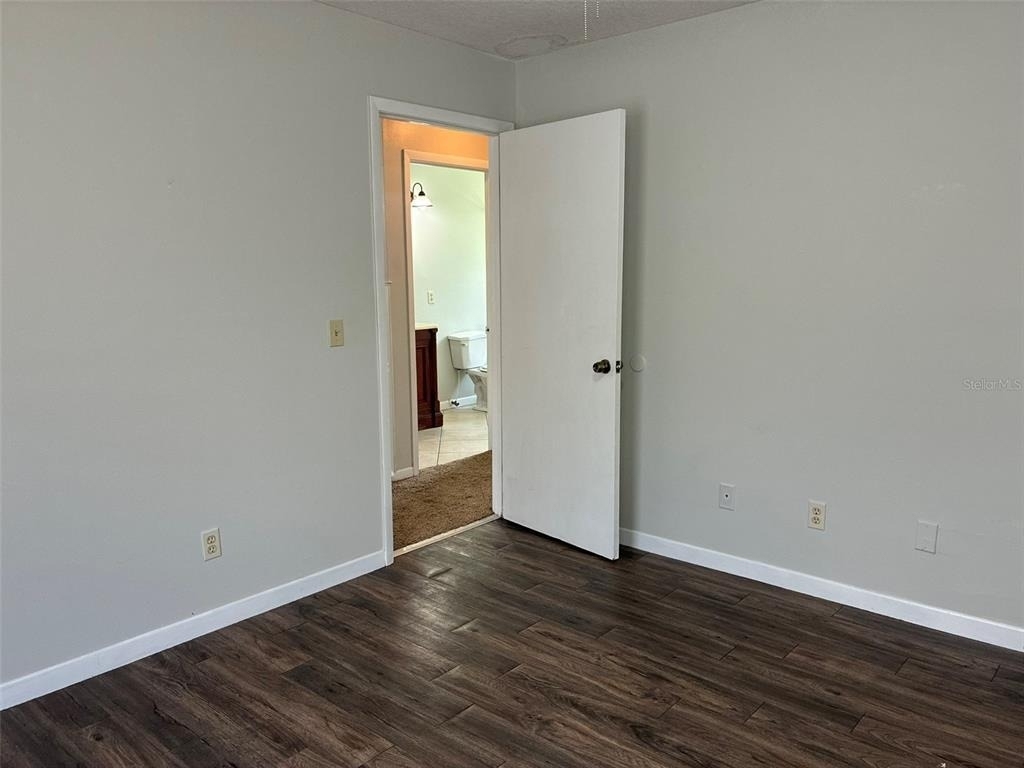 320 Queen Avenue - Photo 12