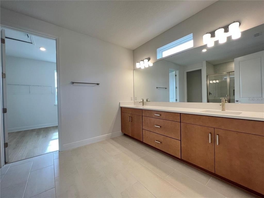 19141 Planetree Street - Photo 28