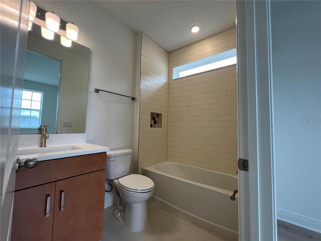 19141 Planetree Street - Photo 31