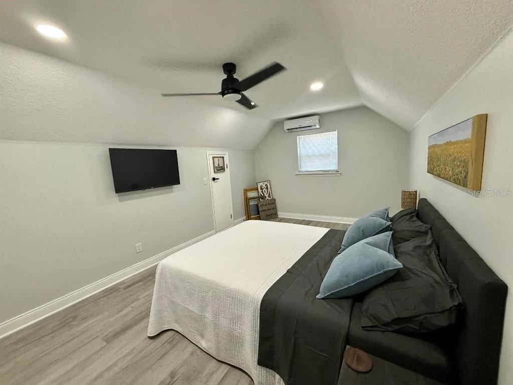 1183 Chestnut Street - Photo 25