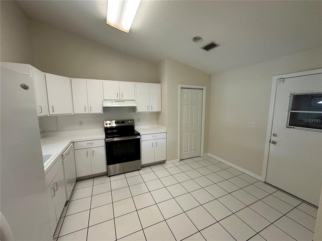 4066 Bonnie Drive - Photo 3