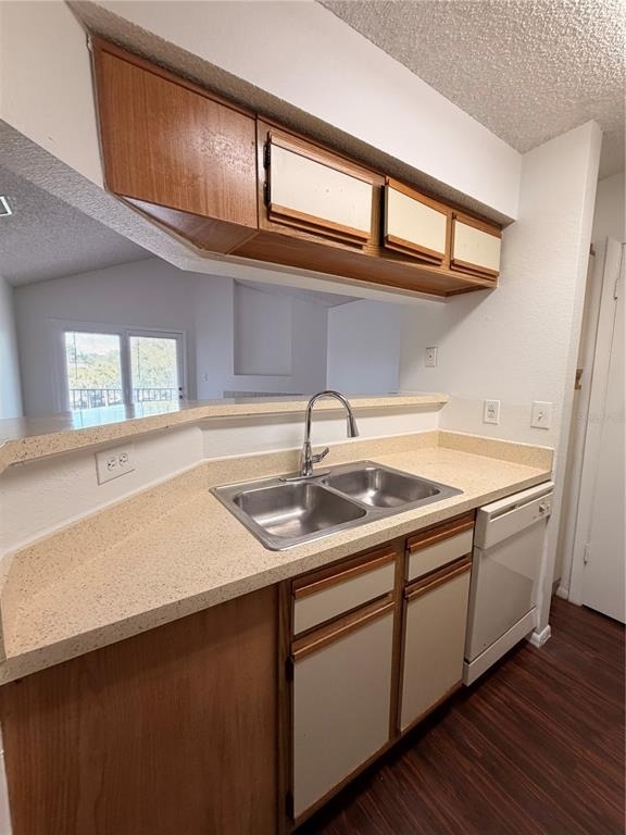 232 Afton Square - Photo 11