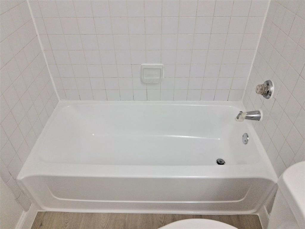 232 Afton Square - Photo 23
