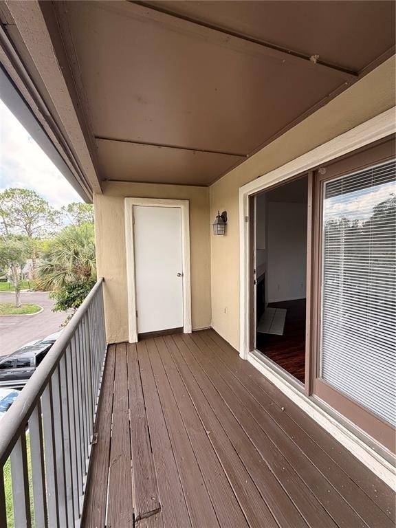 232 Afton Square - Photo 4