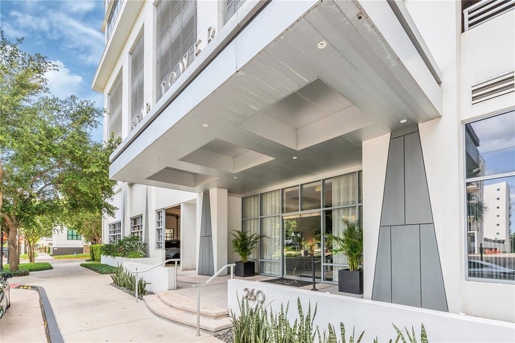 260 S Osceola Avenue - Photo 1
