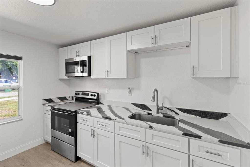 8613 N 14th Street - Photo 8