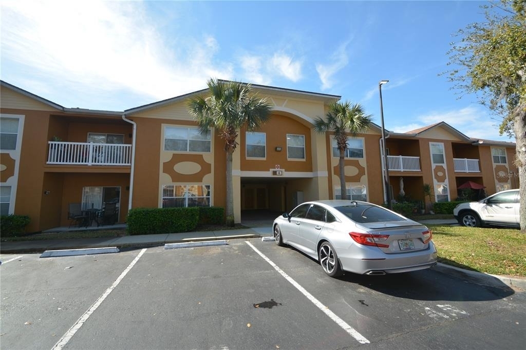 4600 E Moody Boulevard - Photo 1