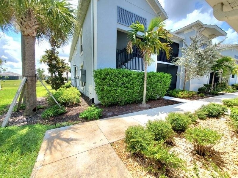 14194 Heritage Landing Boulevard - Photo 1