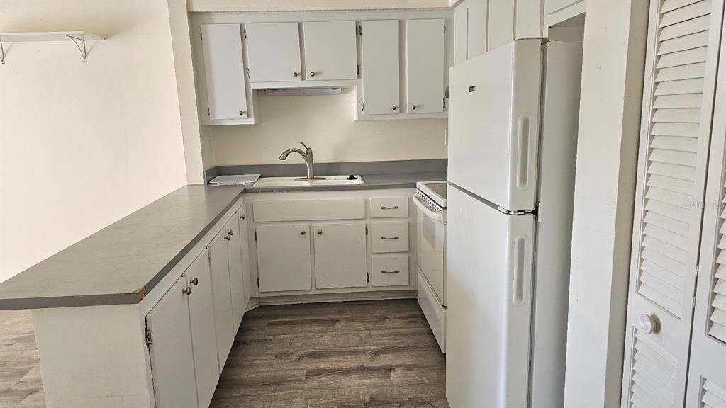 21150 Gertrude Avenue - Photo 4