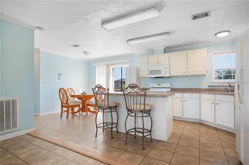 3004 Bamboo Court - Photo 11