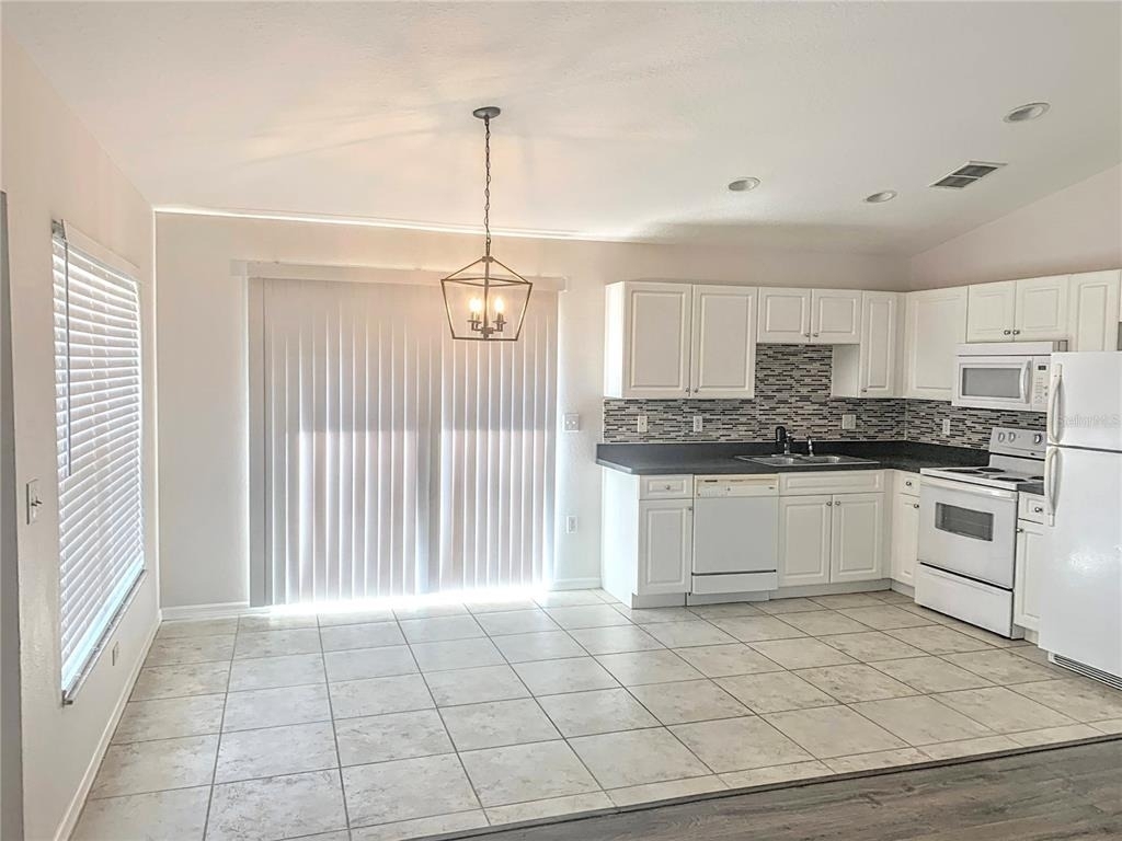 5440 Kensington Street - Photo 2