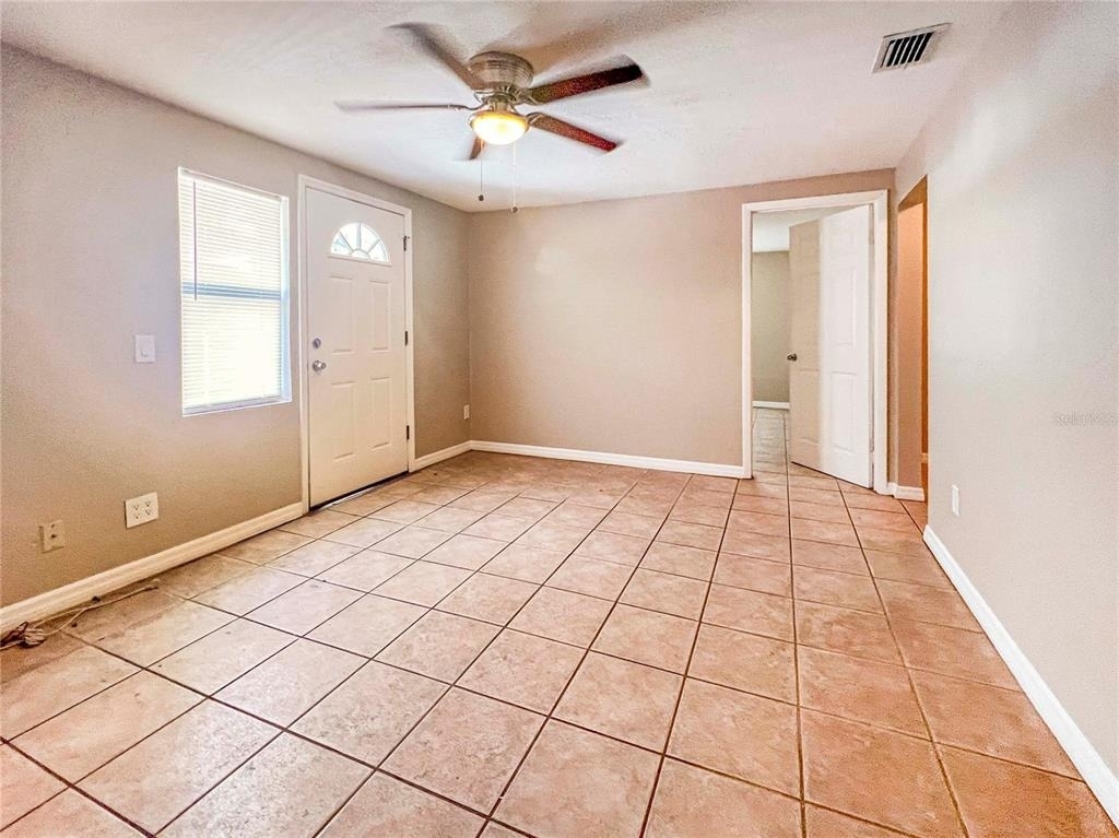 2137 Roselawn Street - Photo 3