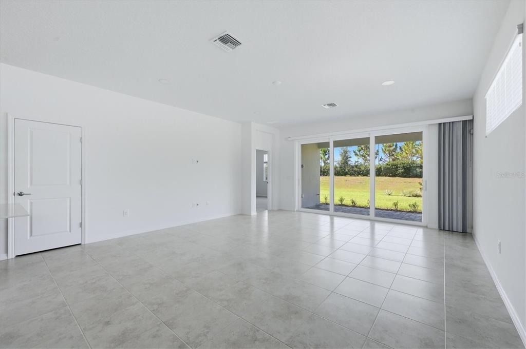 8113 Sternway Road - Photo 2