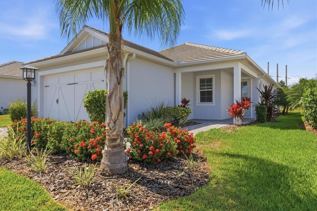 8113 Sternway Road - Photo 1