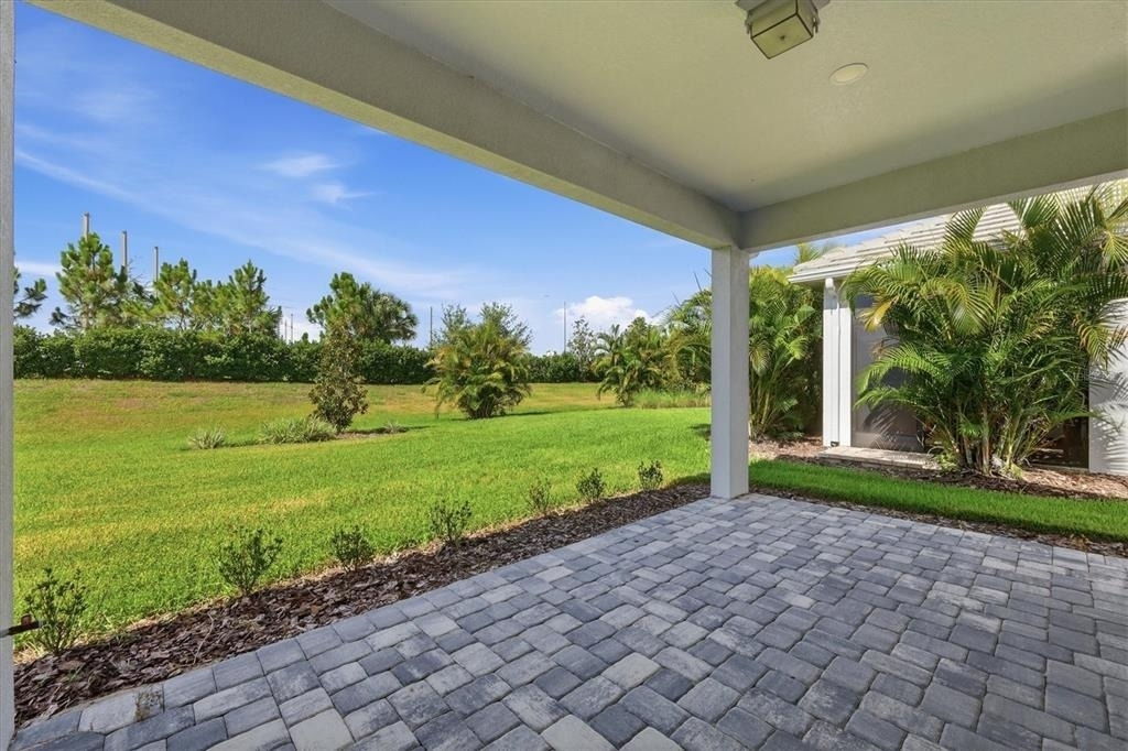 8113 Sternway Road - Photo 27