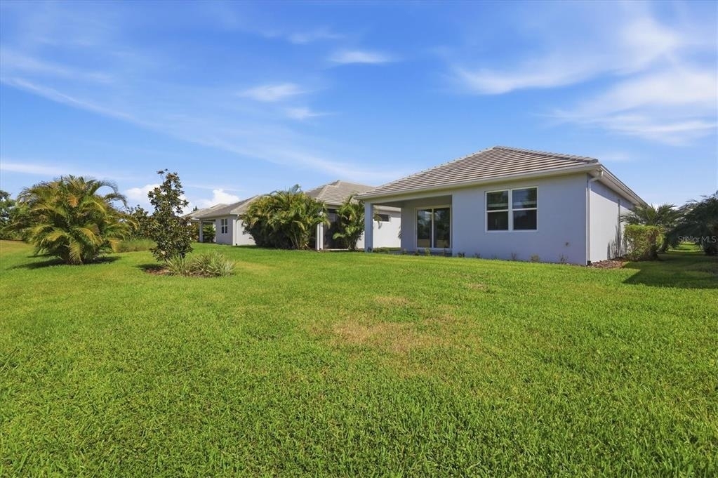 8113 Sternway Road - Photo 33