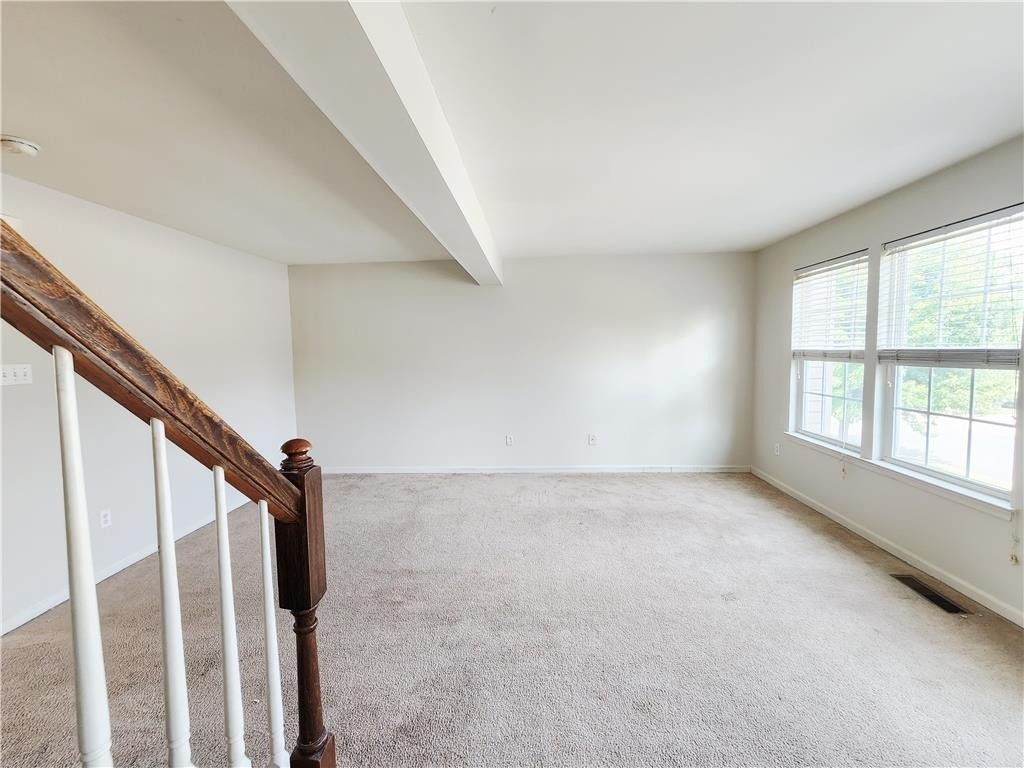 1073 Sparrow Way - Photo 15