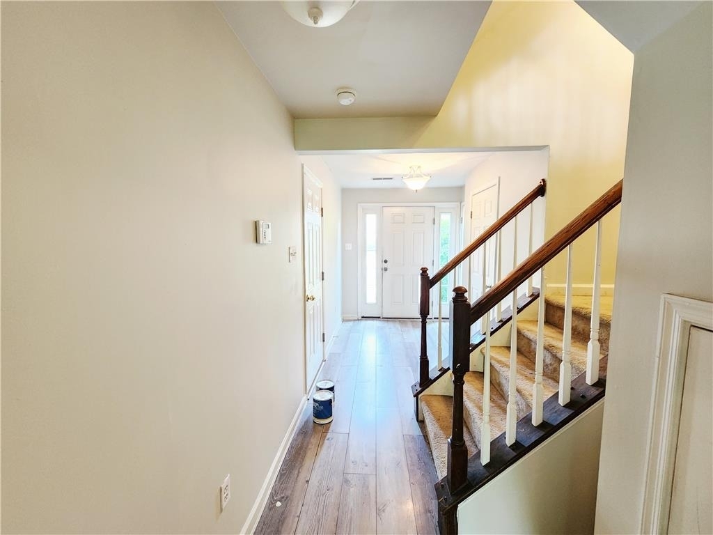 1073 Sparrow Way - Photo 1