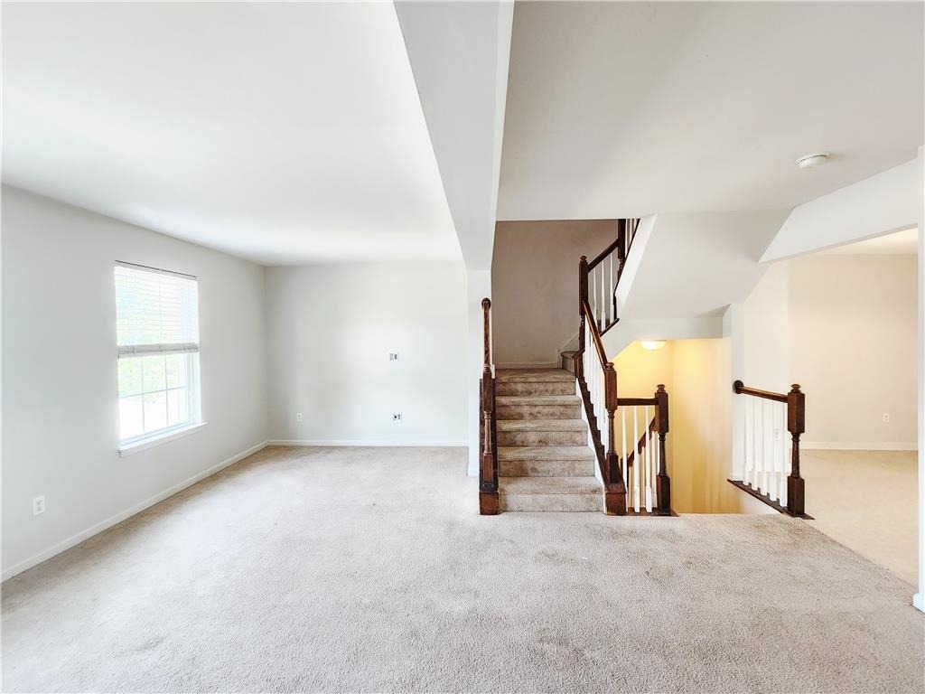 1073 Sparrow Way - Photo 16