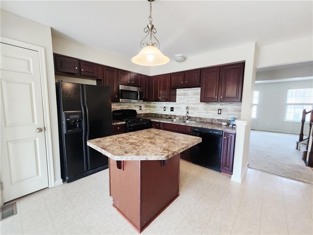1073 Sparrow Way - Photo 6