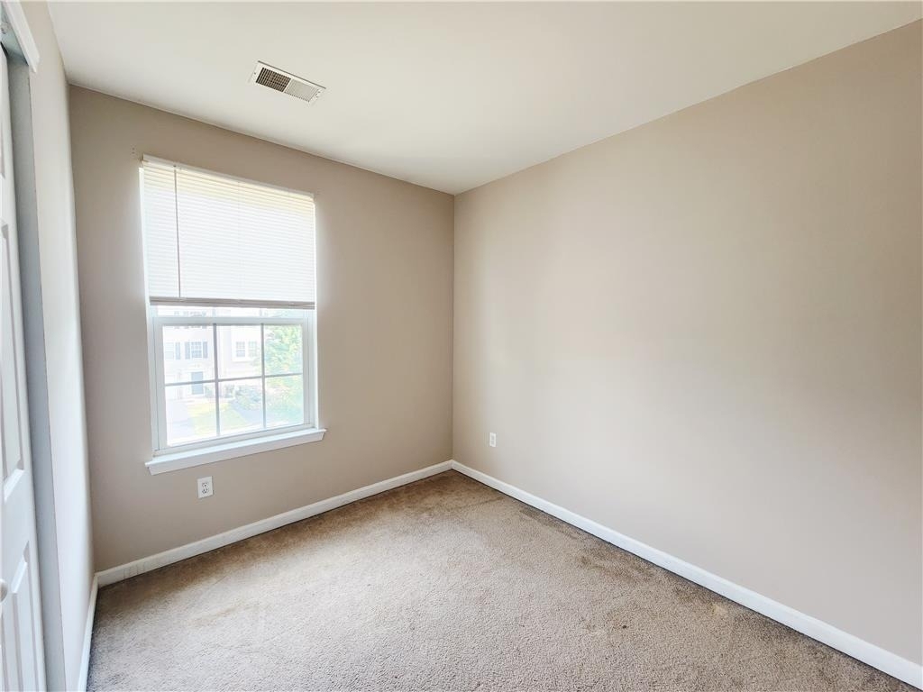 1073 Sparrow Way - Photo 31