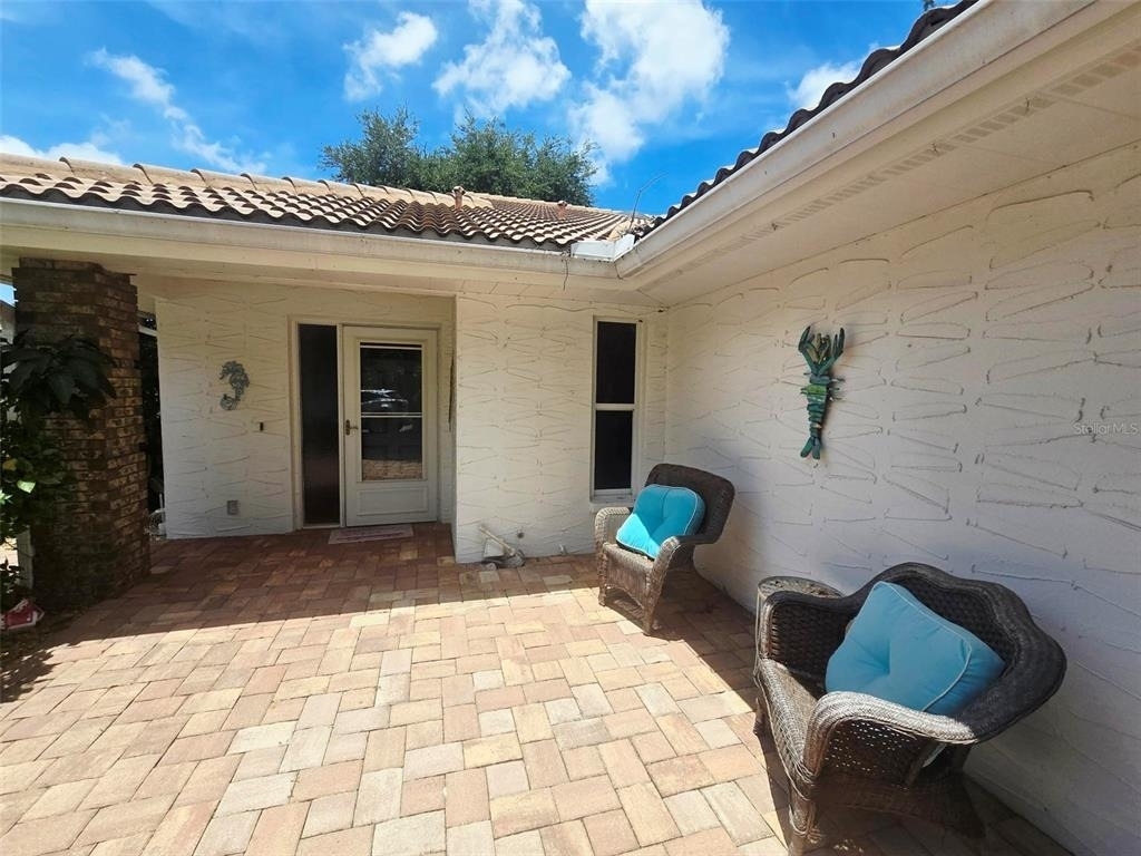 5808 Garden Lakes Drive - Photo 0