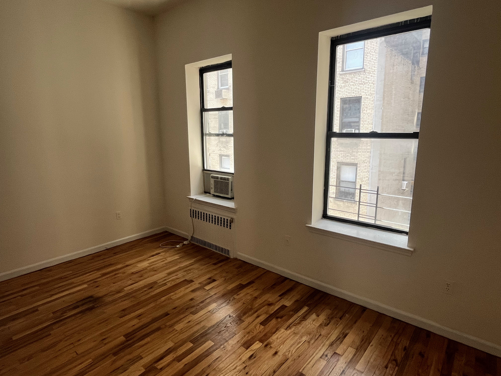 West 80th and Amsterdam - Photo 4