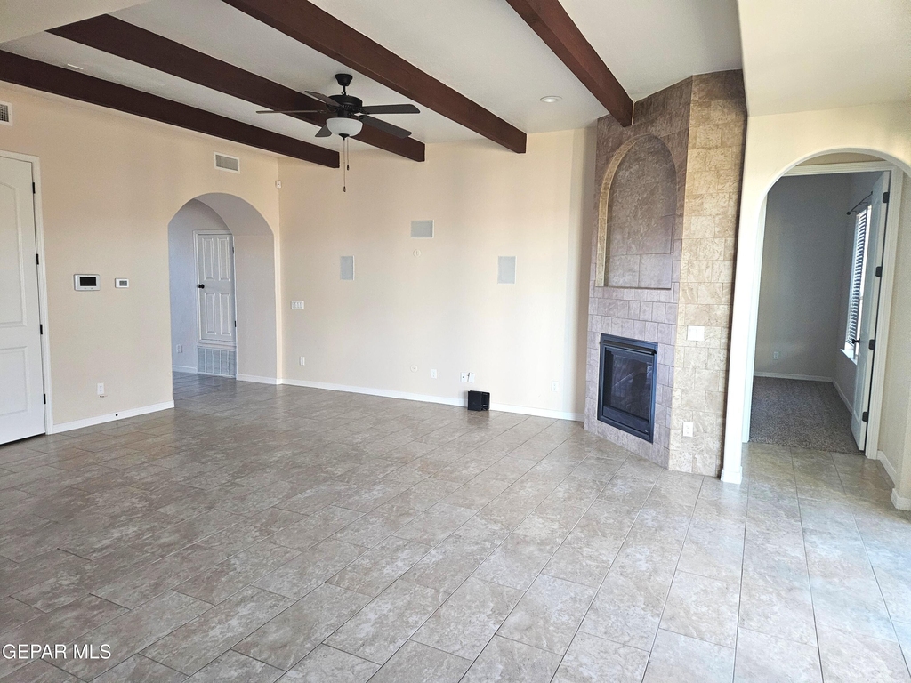 1071 Iron Hill Avenue - Photo 2