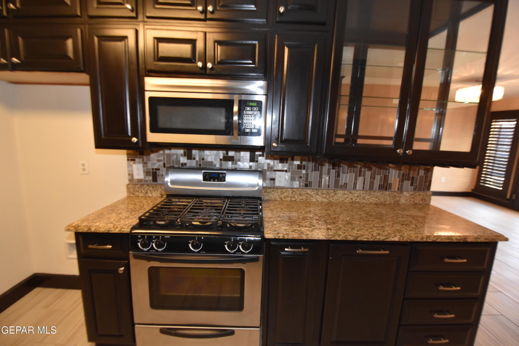 10800 Saigon Drive - Photo 7