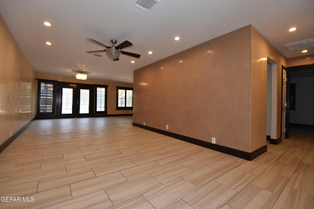 10800 Saigon Drive - Photo 2