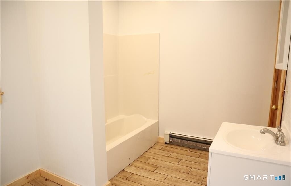 81 Pratt Street - Photo 5