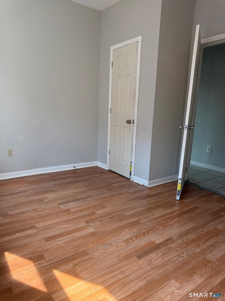 62-64 Bedford Street - Photo 3