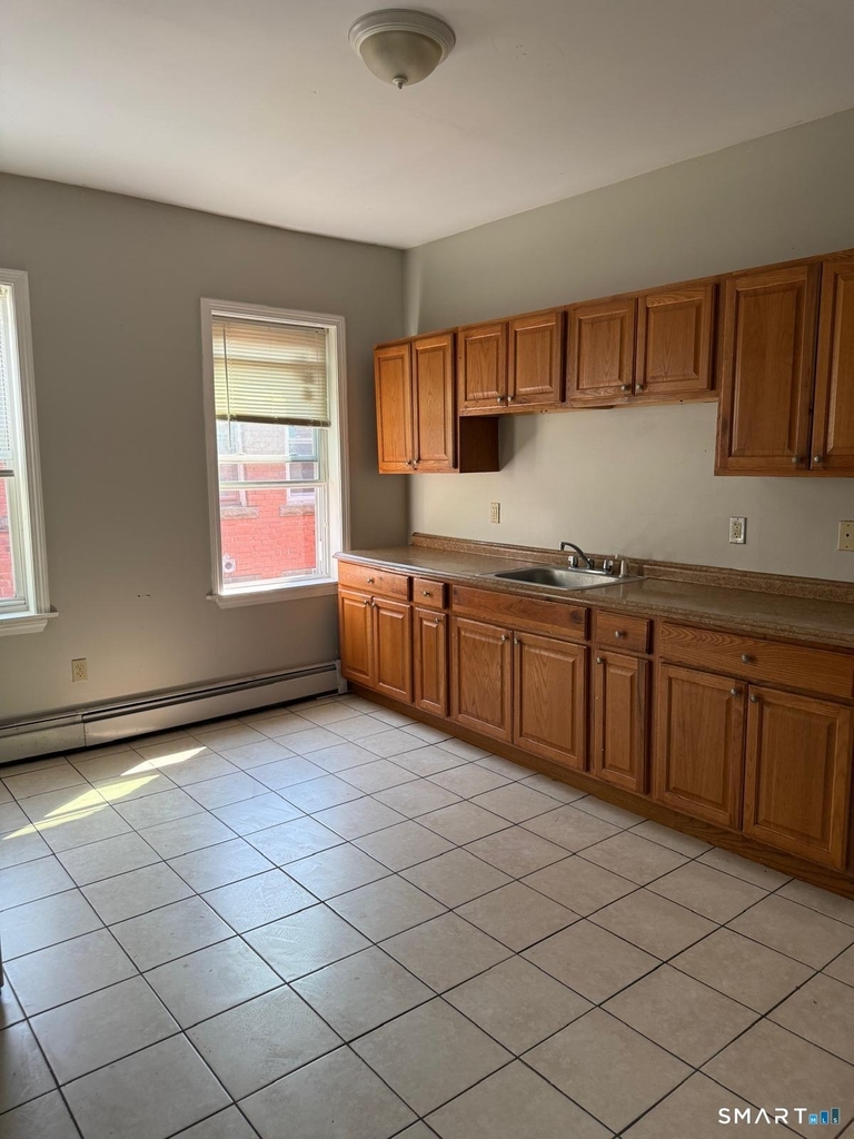 62-64 Bedford Street - Photo 8