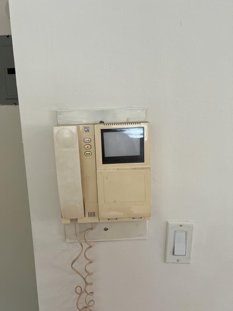 238 East 36th Street - Photo 3