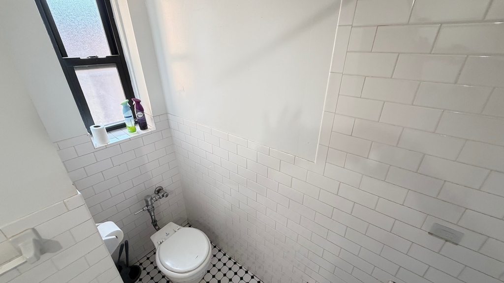 34-21 77th Street - Photo 15