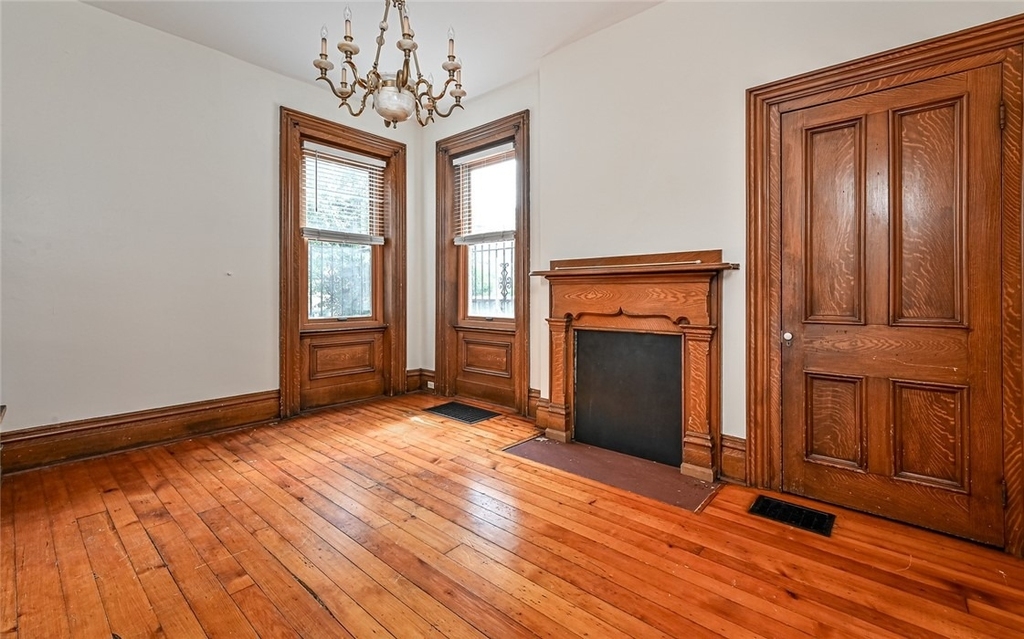 617 Avery St - Photo 13