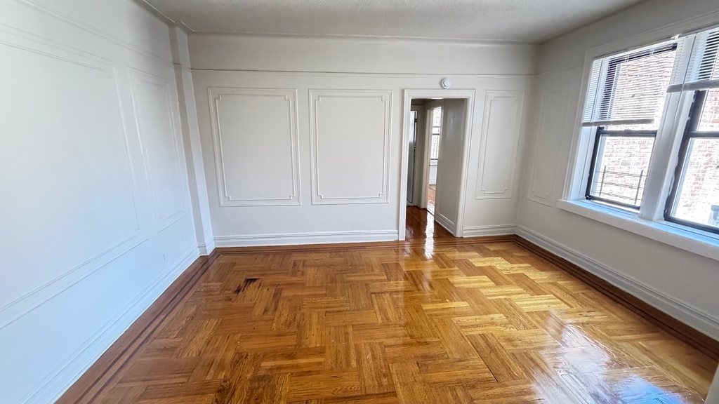 94-19 35th Avenue - Photo 8