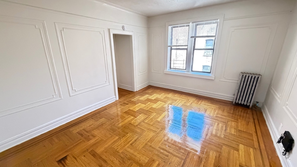 94-19 35th Avenue - Photo 10
