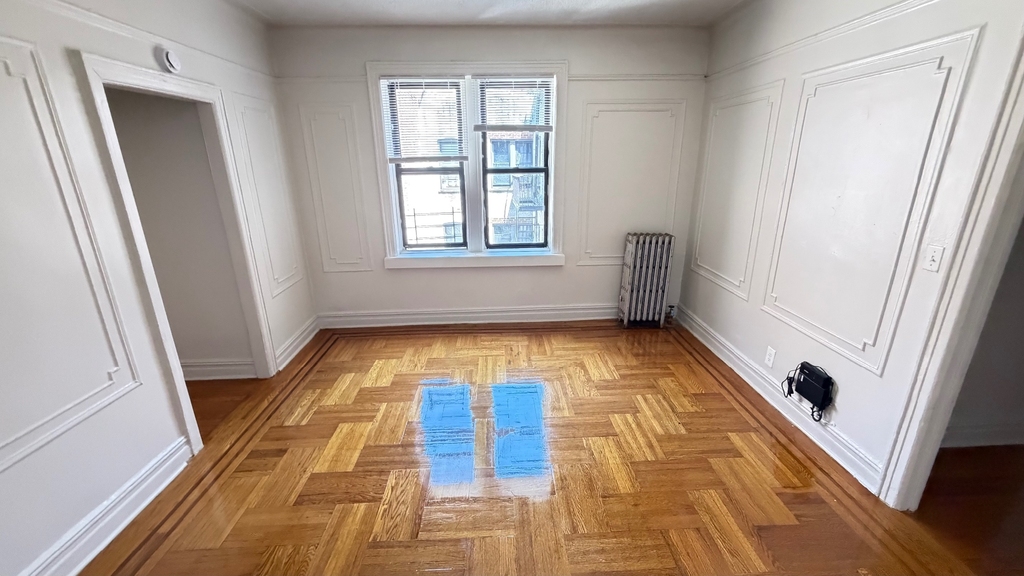 94-19 35th Avenue - Photo 11