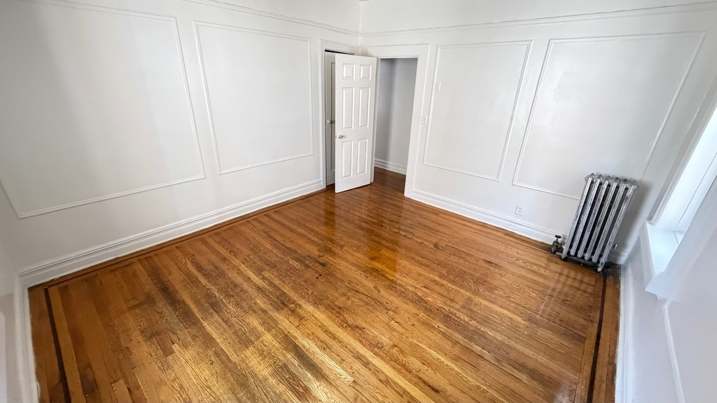 94-19 35th Avenue - Photo 19