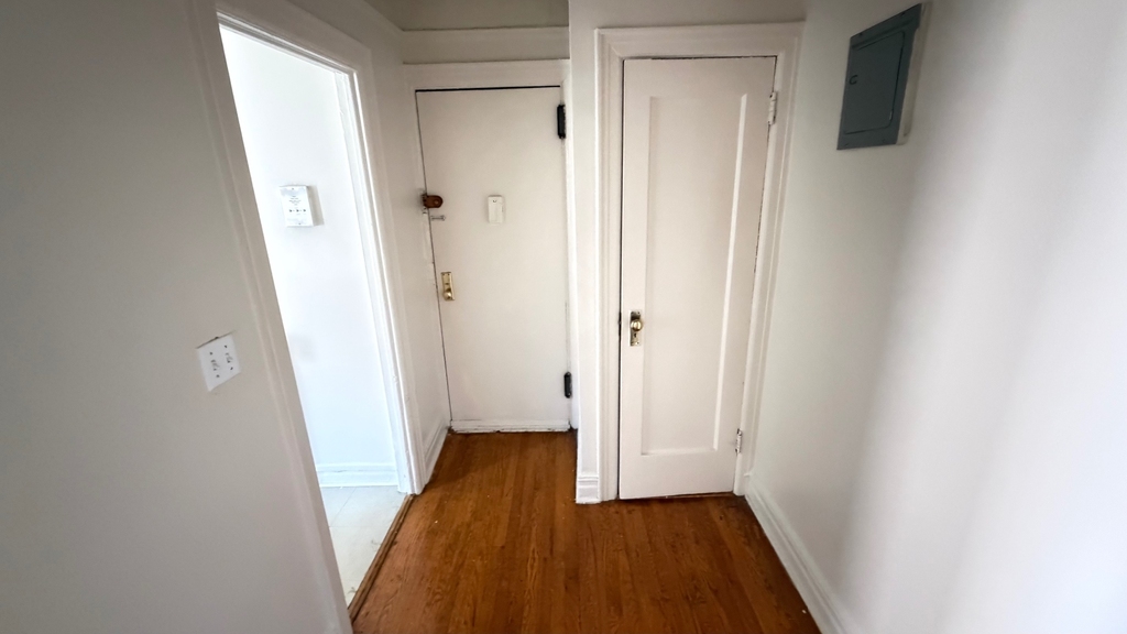94-19 35th Avenue - Photo 7