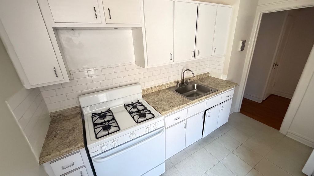 94-19 35th Avenue - Photo 4