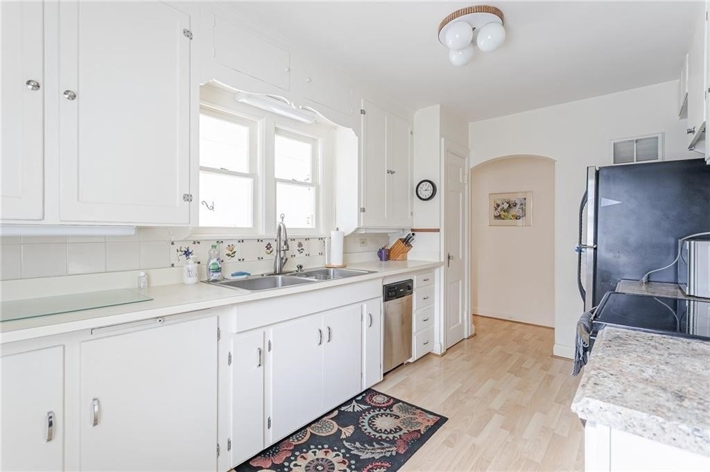 15 Eastview - Photo 5