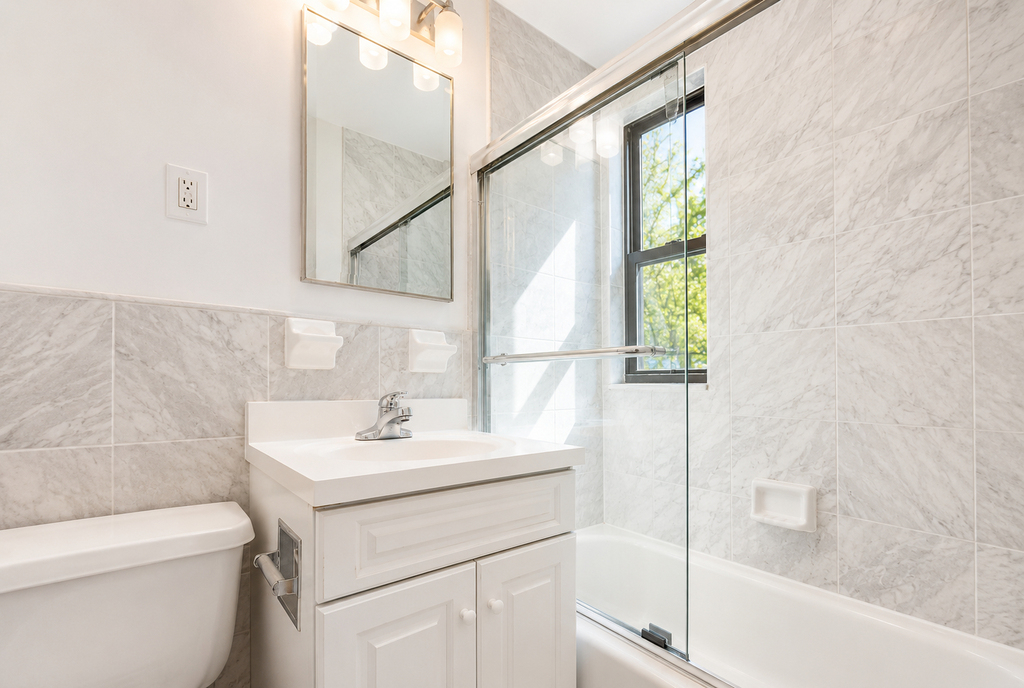 214 East 51st Street - Photo 4