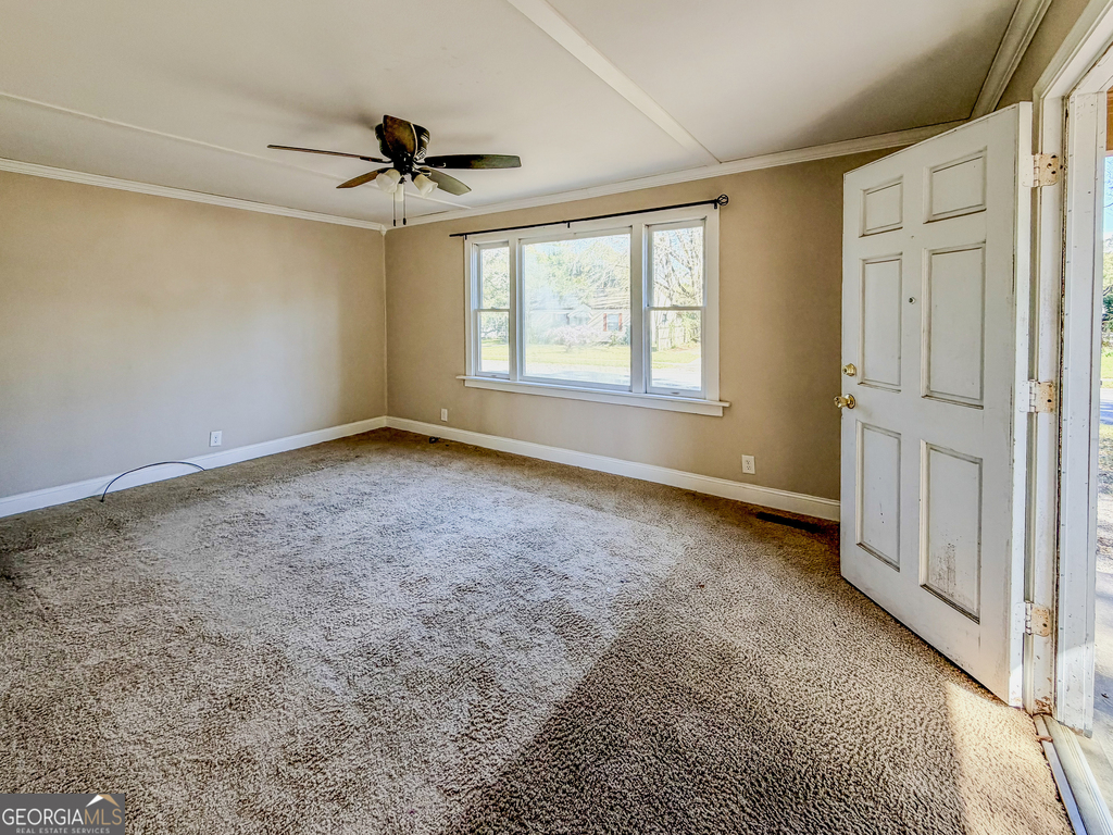 607 Mcarthur Boulevard - Photo 3