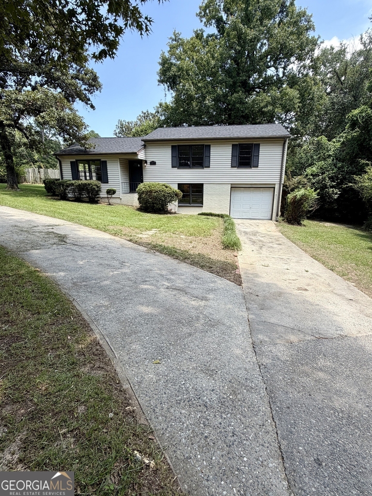 107 Stanley Terrace - Photo 2